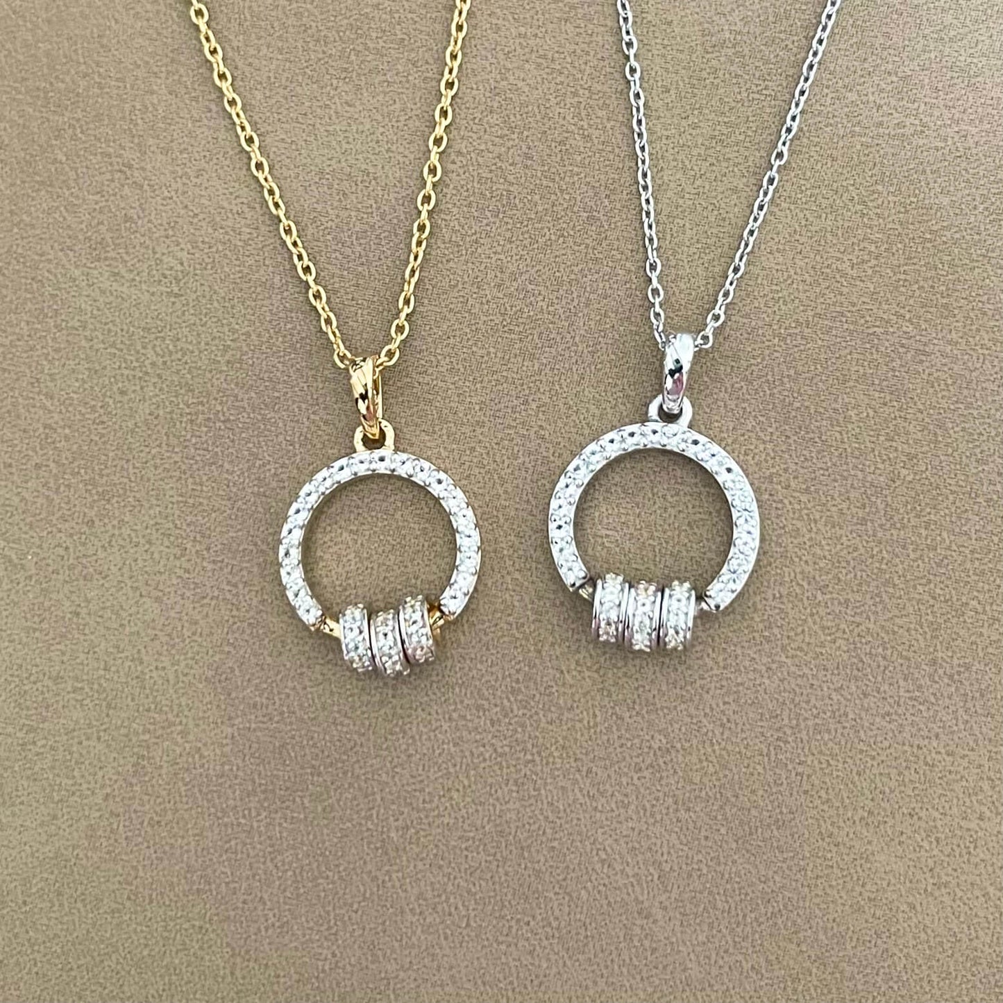 Radiance White Topaz Fidget Necklace