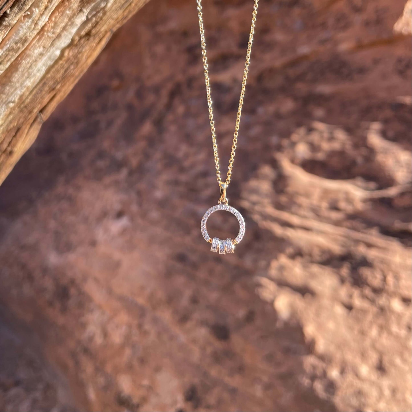 Radiance White Topaz Fidget Necklace