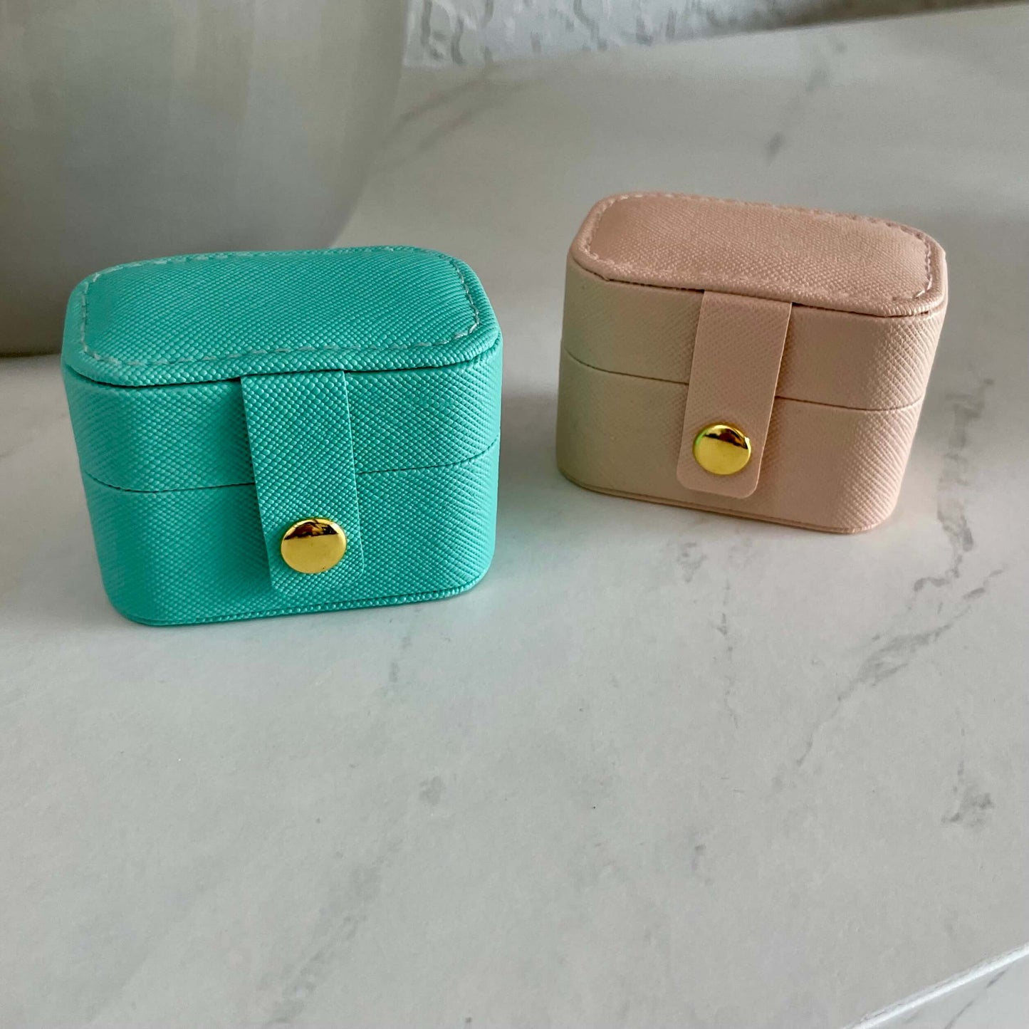 Weekend Mini Jewelry Case