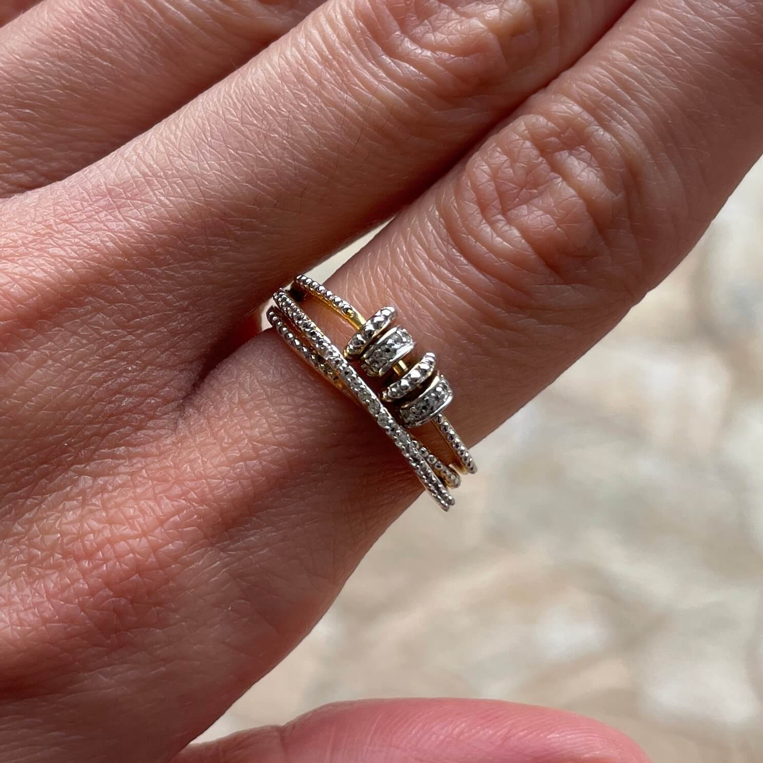 Brilliance White Topaz Fidget Ring Gold / 8