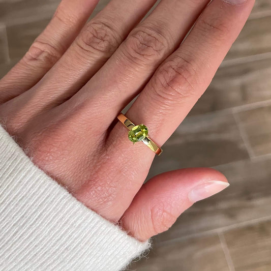 Enlight Peridot Fidget Ring