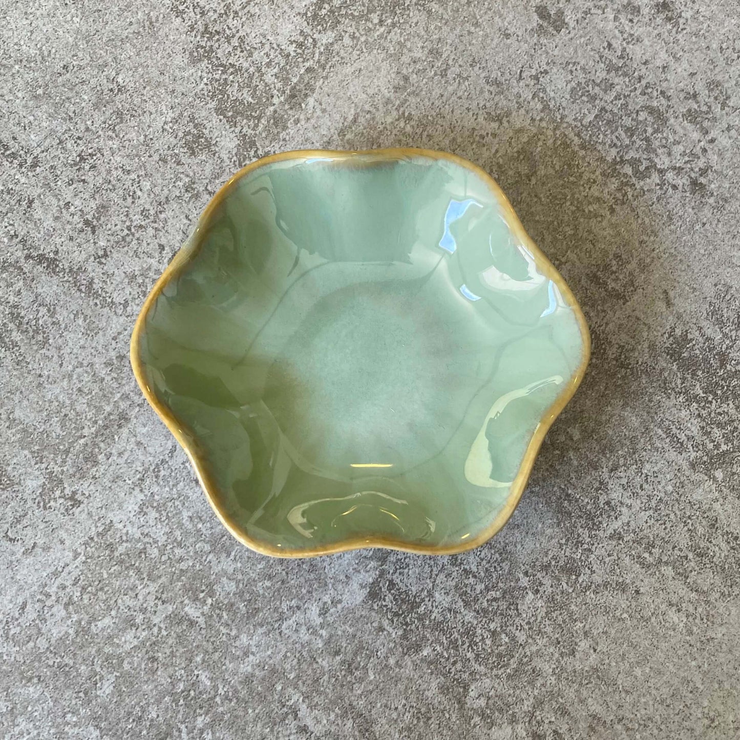 Flora ring dish