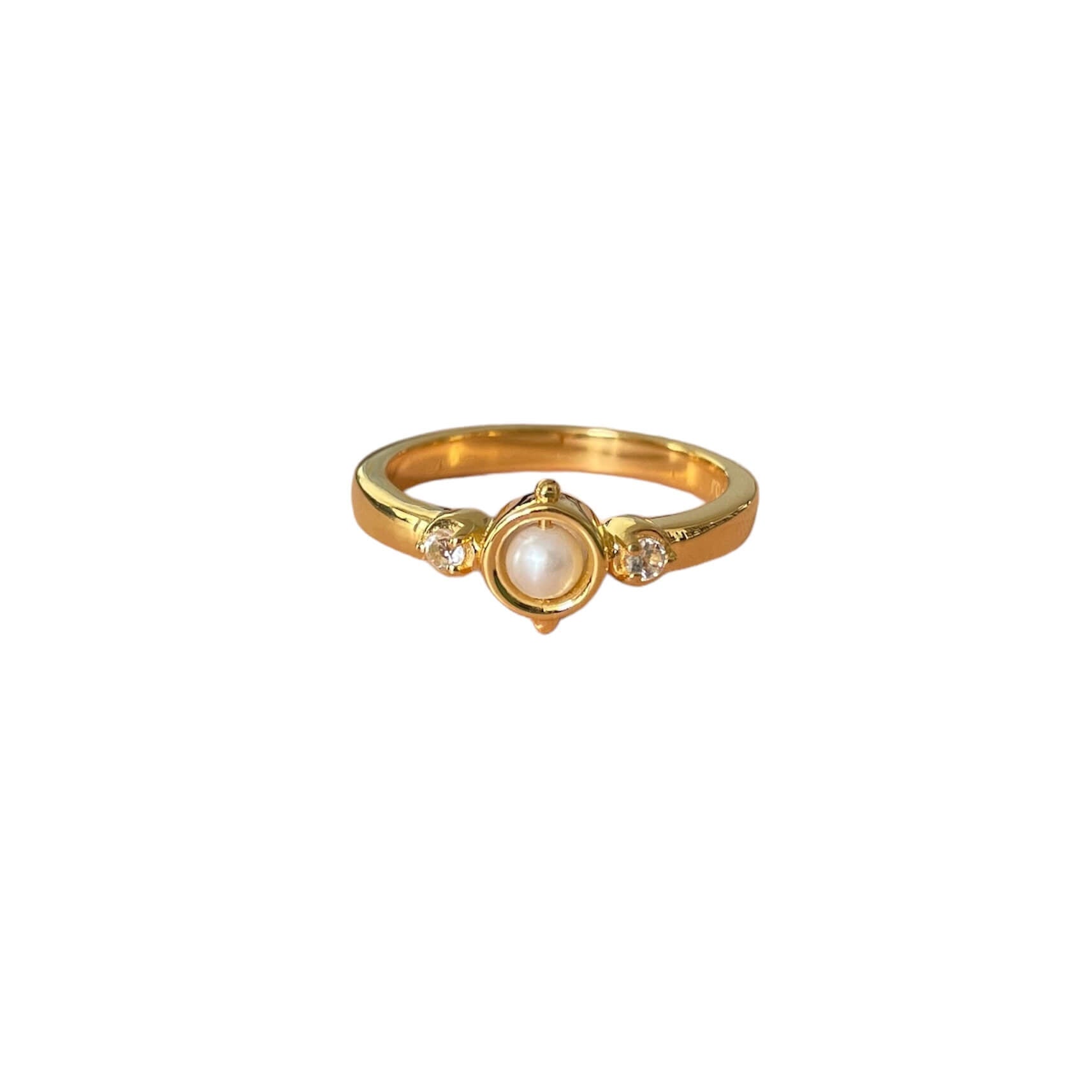 mindful-pearl-and-white-topaz-fidget-ring-product-image