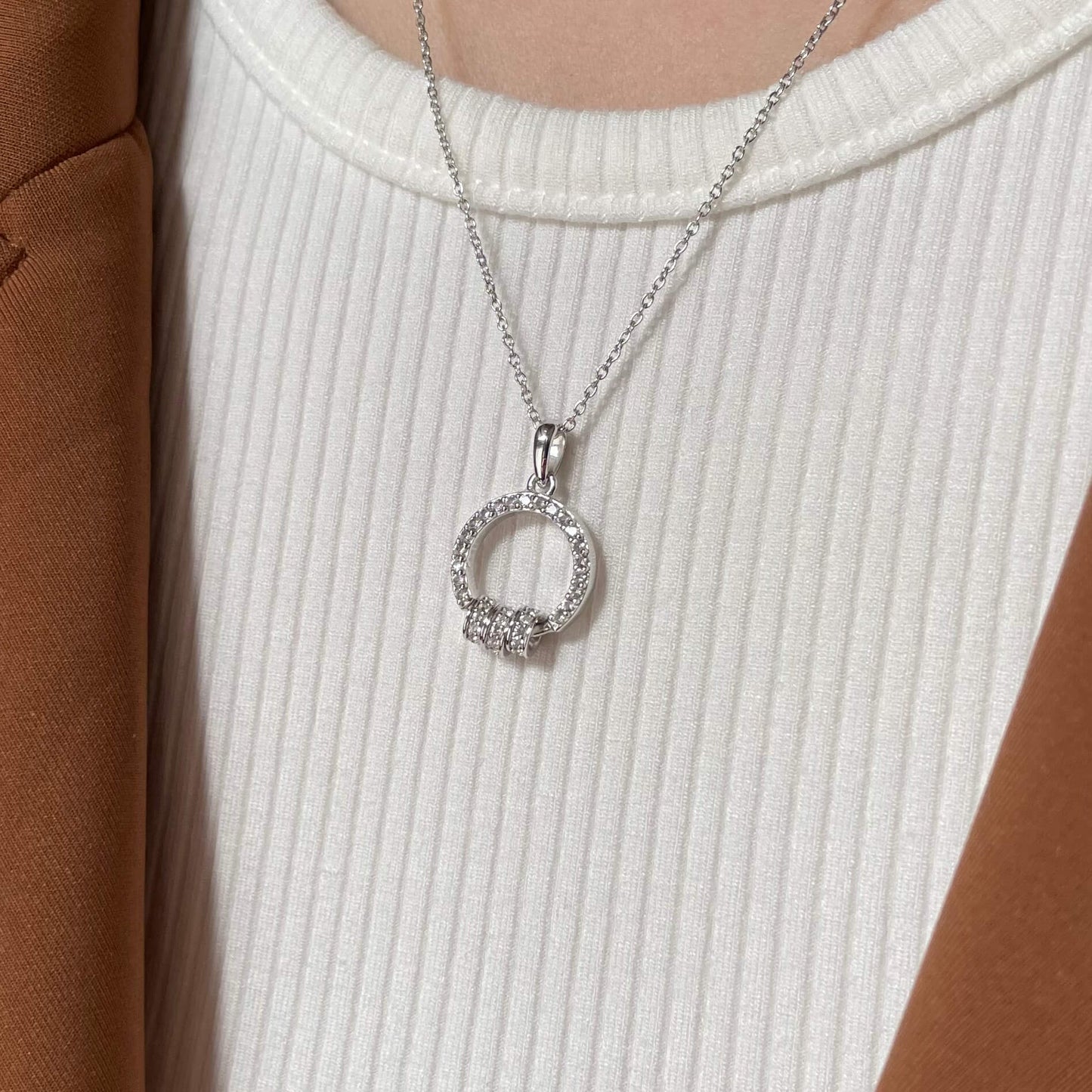 Radiance White Topaz Fidget Necklace